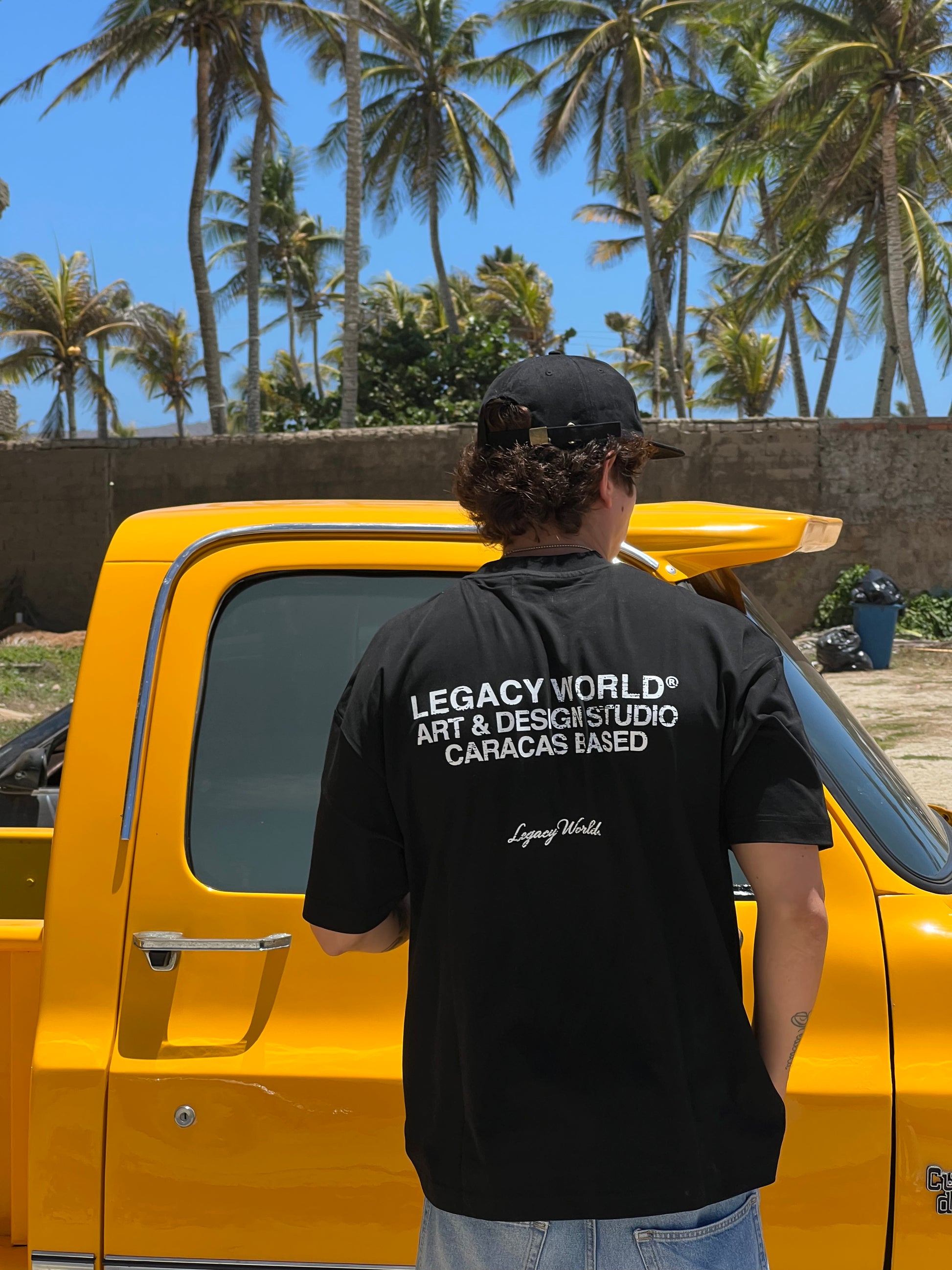 STUDIO TEE BLACK