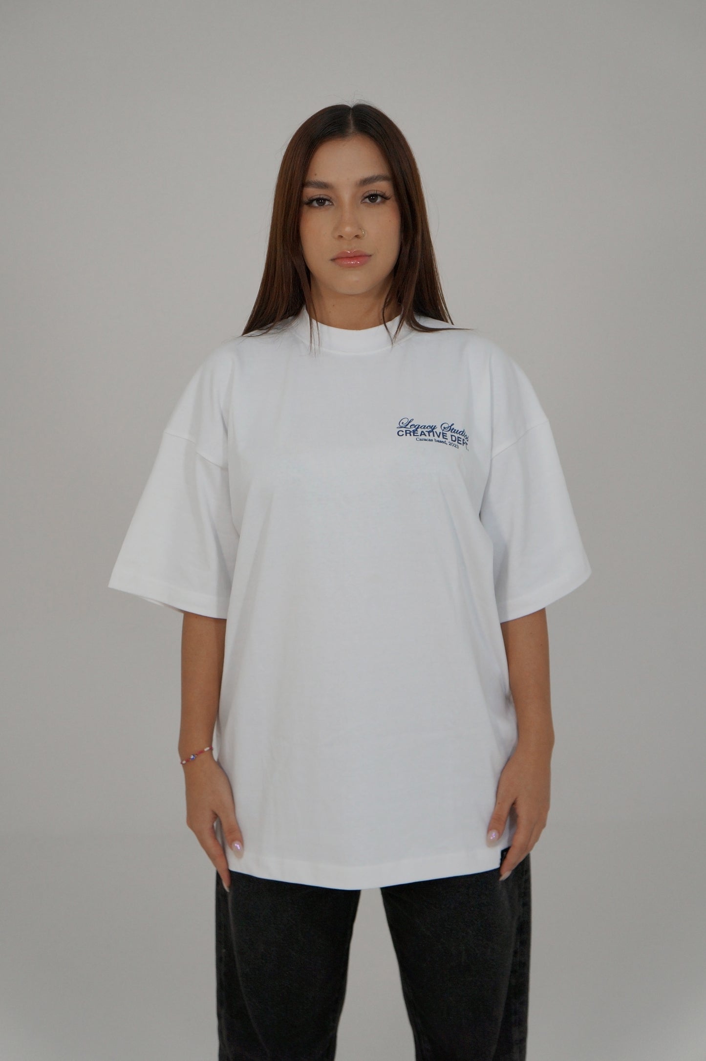 HEAVYWEIGHT TEE IN WHITE